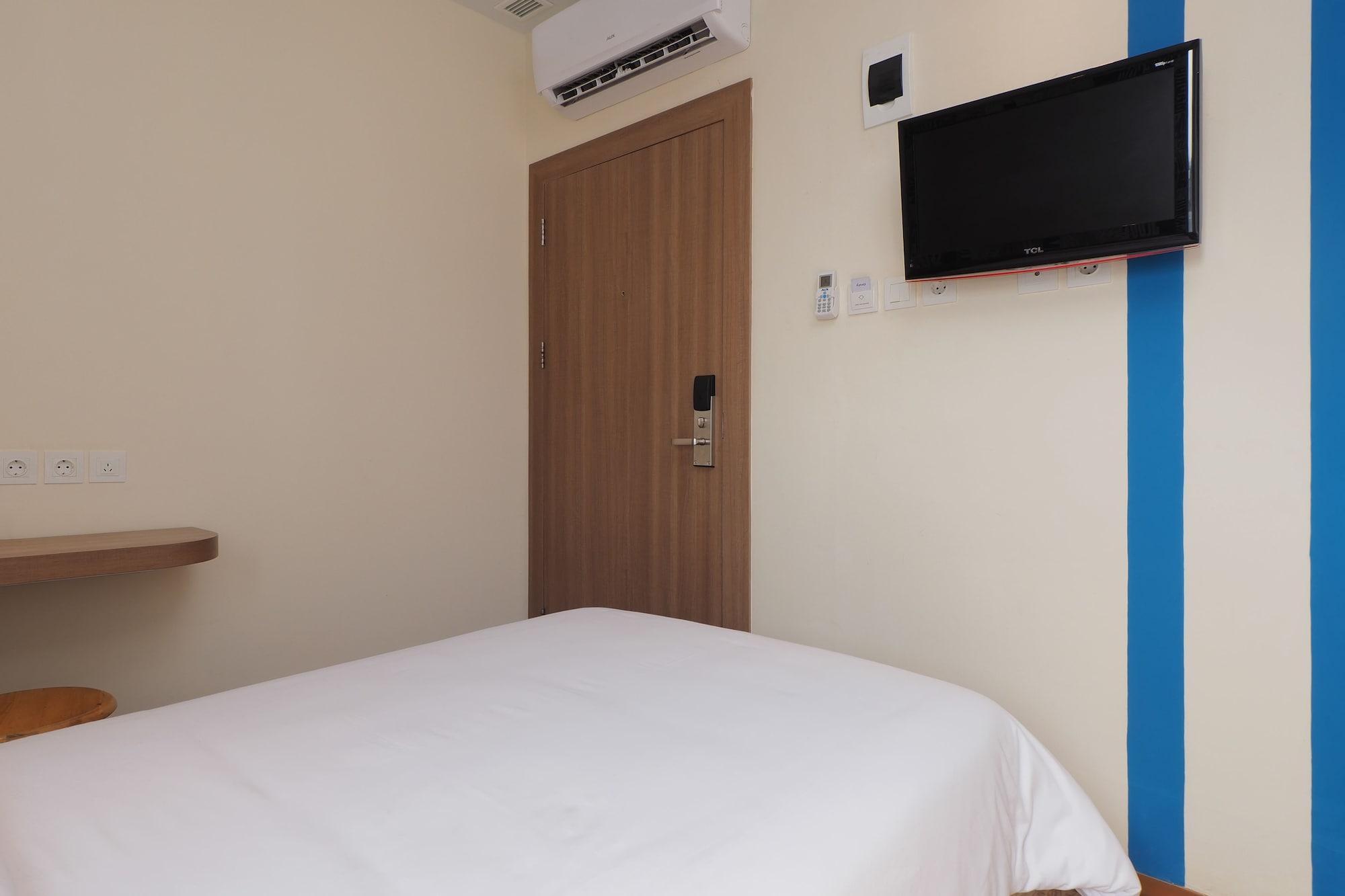 Kama Hotel Медан Экстерьер фото
