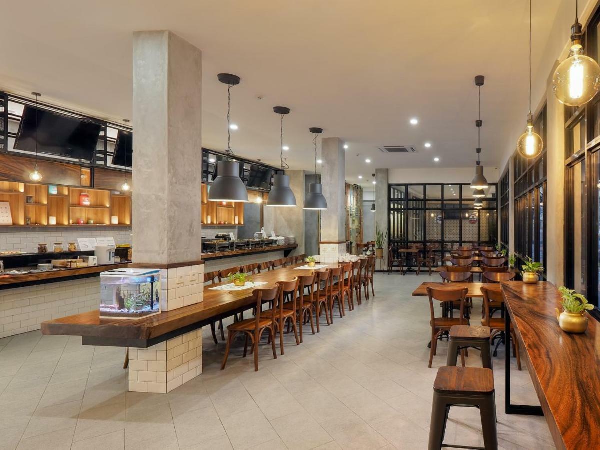 Kama Hotel Медан Экстерьер фото