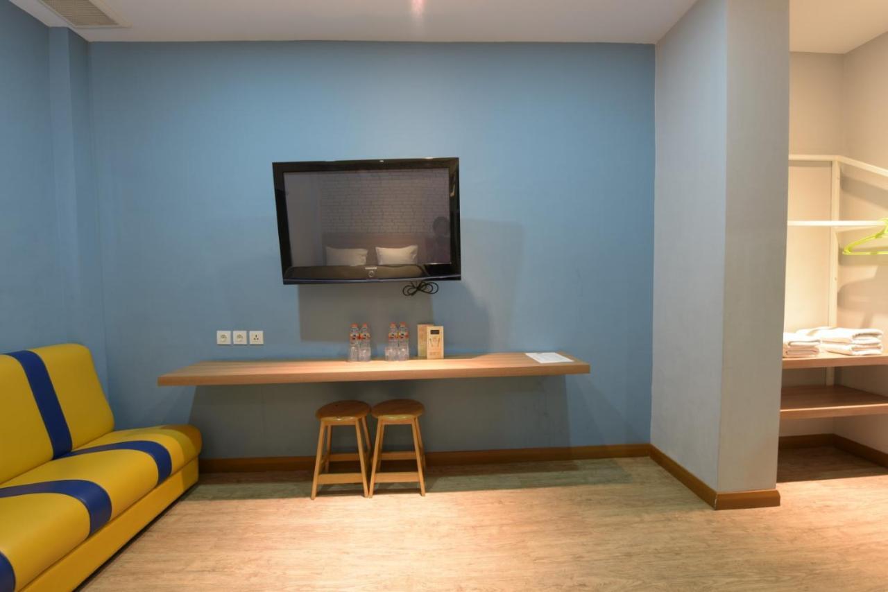 Kama Hotel Медан Экстерьер фото